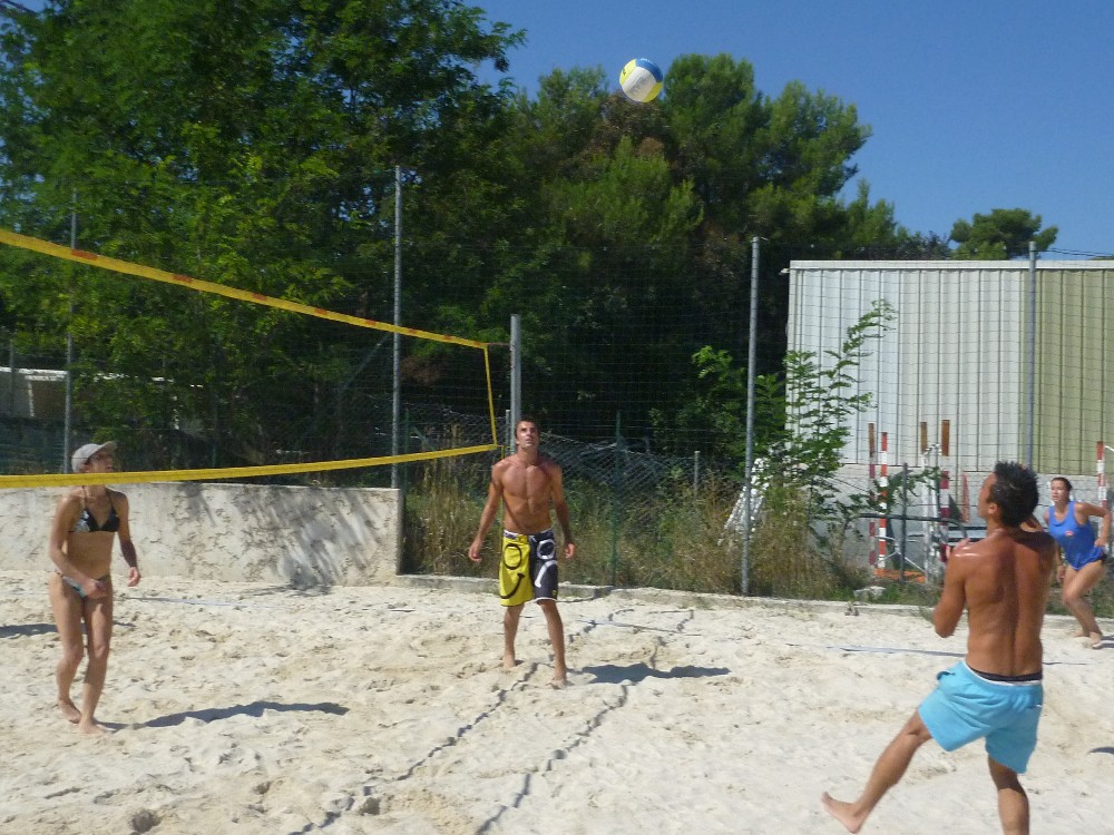gal/saison 2009-2010/second_tournoi_beach/P1040556.JPG